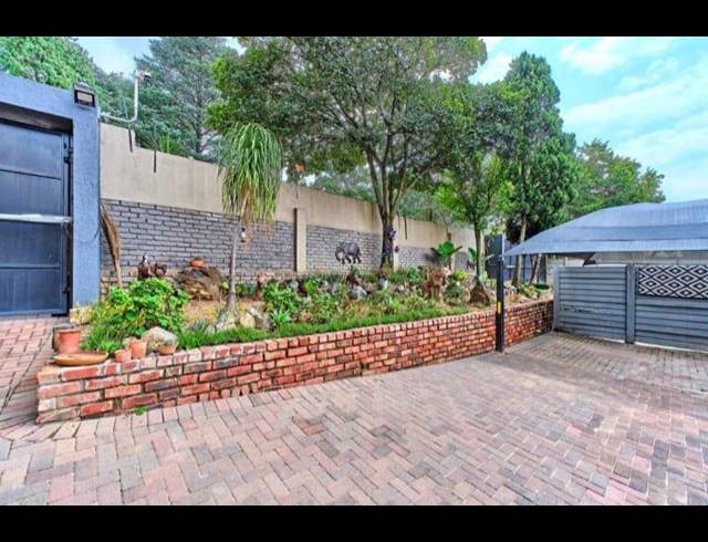 2 BEDROOM PROPERTY TO RENT IN WOODMEAD